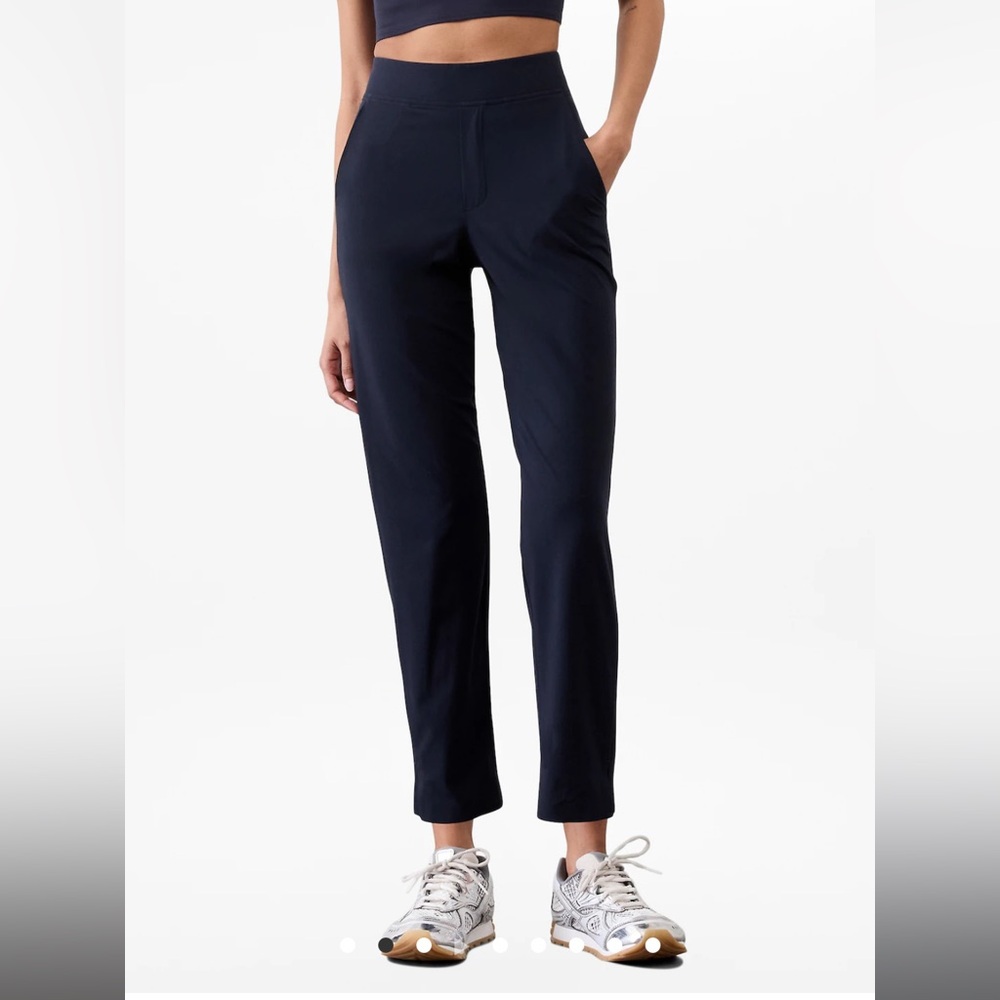 NWOT navy athleta mid rise ankle pant